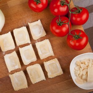 RAVIOLIS DE JAMON IBERICO Y QUESO